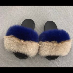Faux fur slippers